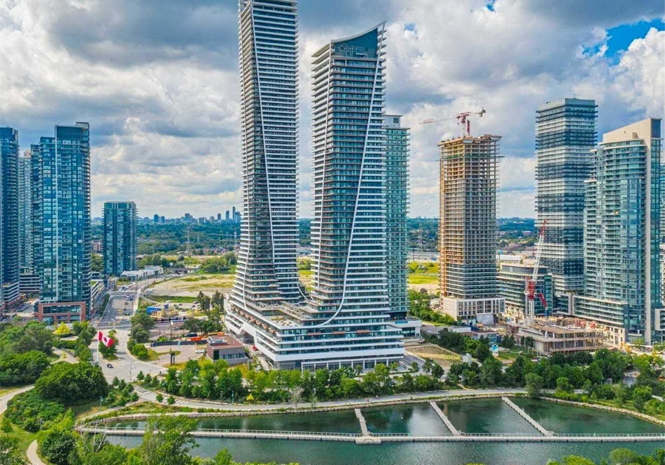 20-shore-breeze-drive-etobicoke-ontario-w12466613
