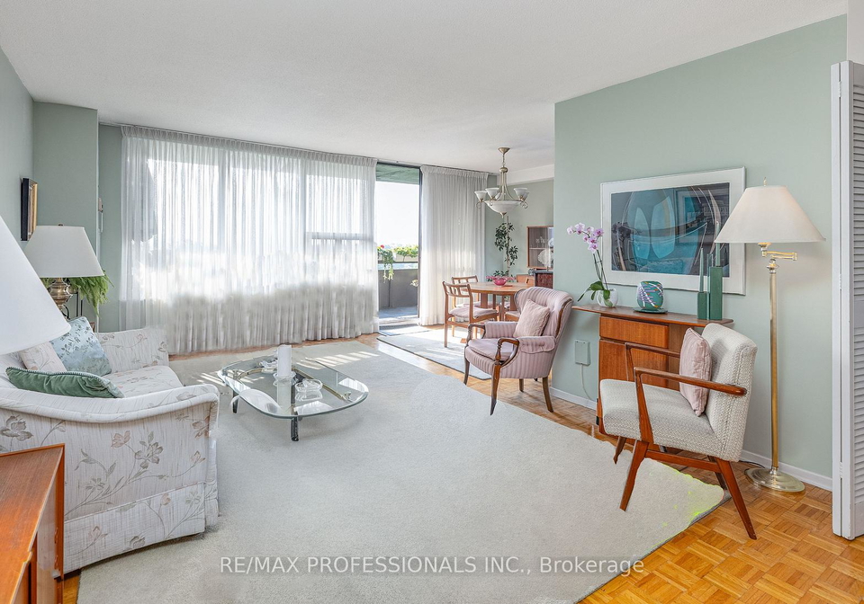11-wincott-drive-etobicoke-ontario-w12466692