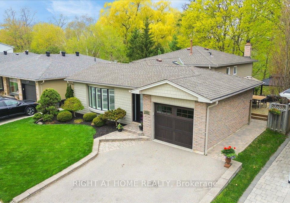 2301-devon-road-oakville-ontario-w12466979