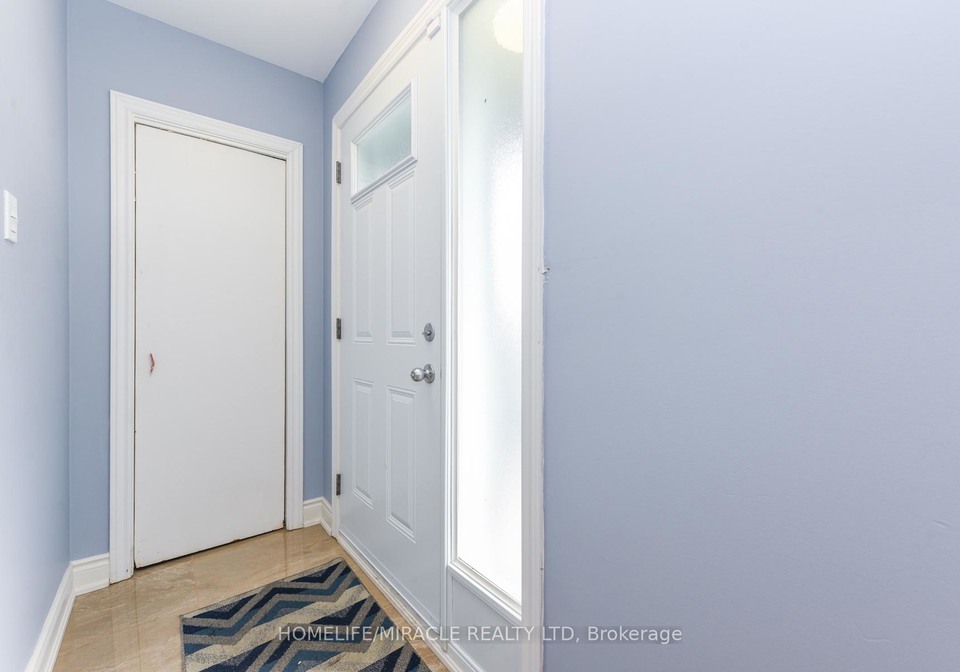 20-charnleigh-court-etobicoke-ontario-w12467112