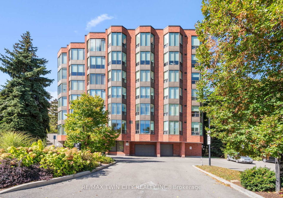 2121-lakeshore-road-burlington-ontario-w12467298