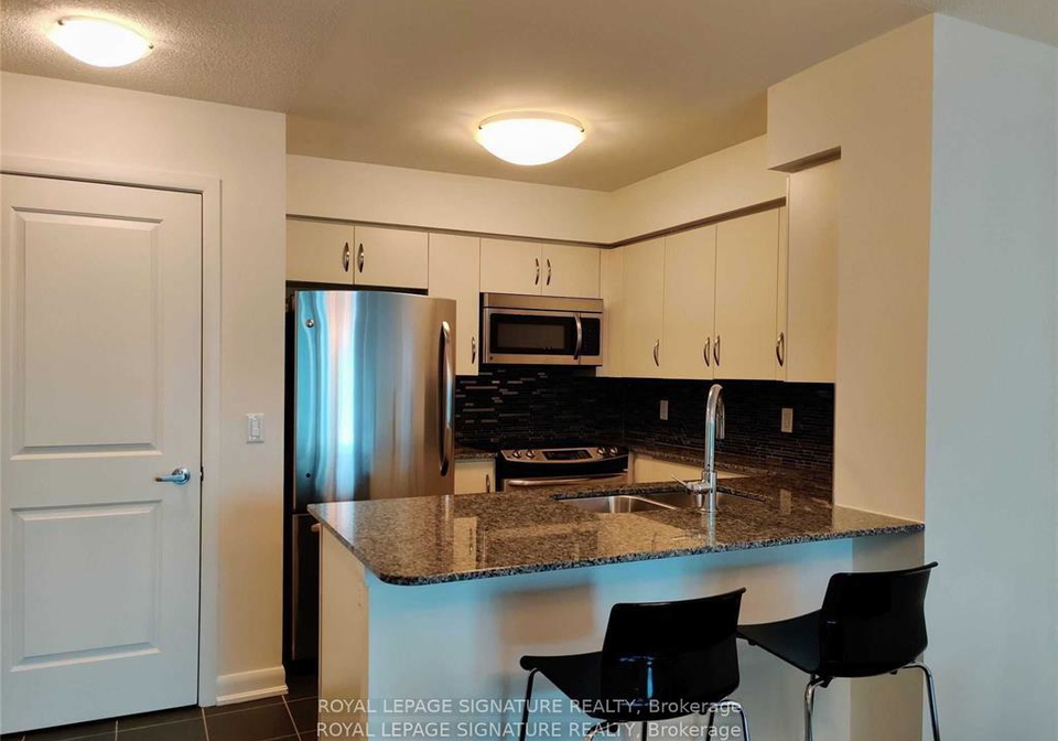 205-sherway-gardens-road-etobicoke-ontario-w12467813