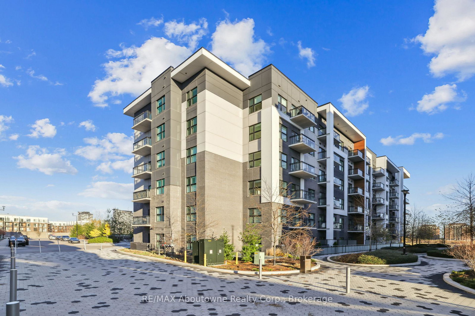 128-grovewood-common-oakville-ontario-w12468034