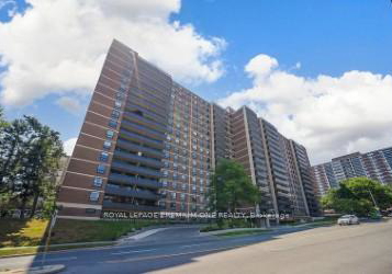 15-la-rose-avenue-etobicoke-ontario-w12468130