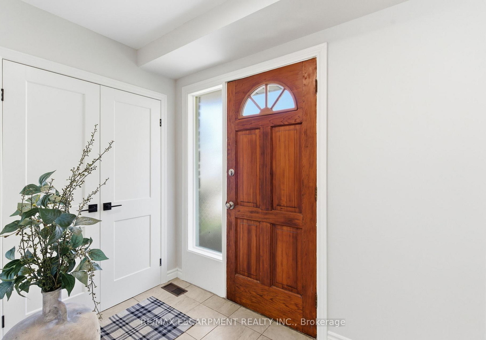 4502-bennett-road-burlington-ontario-w12468288