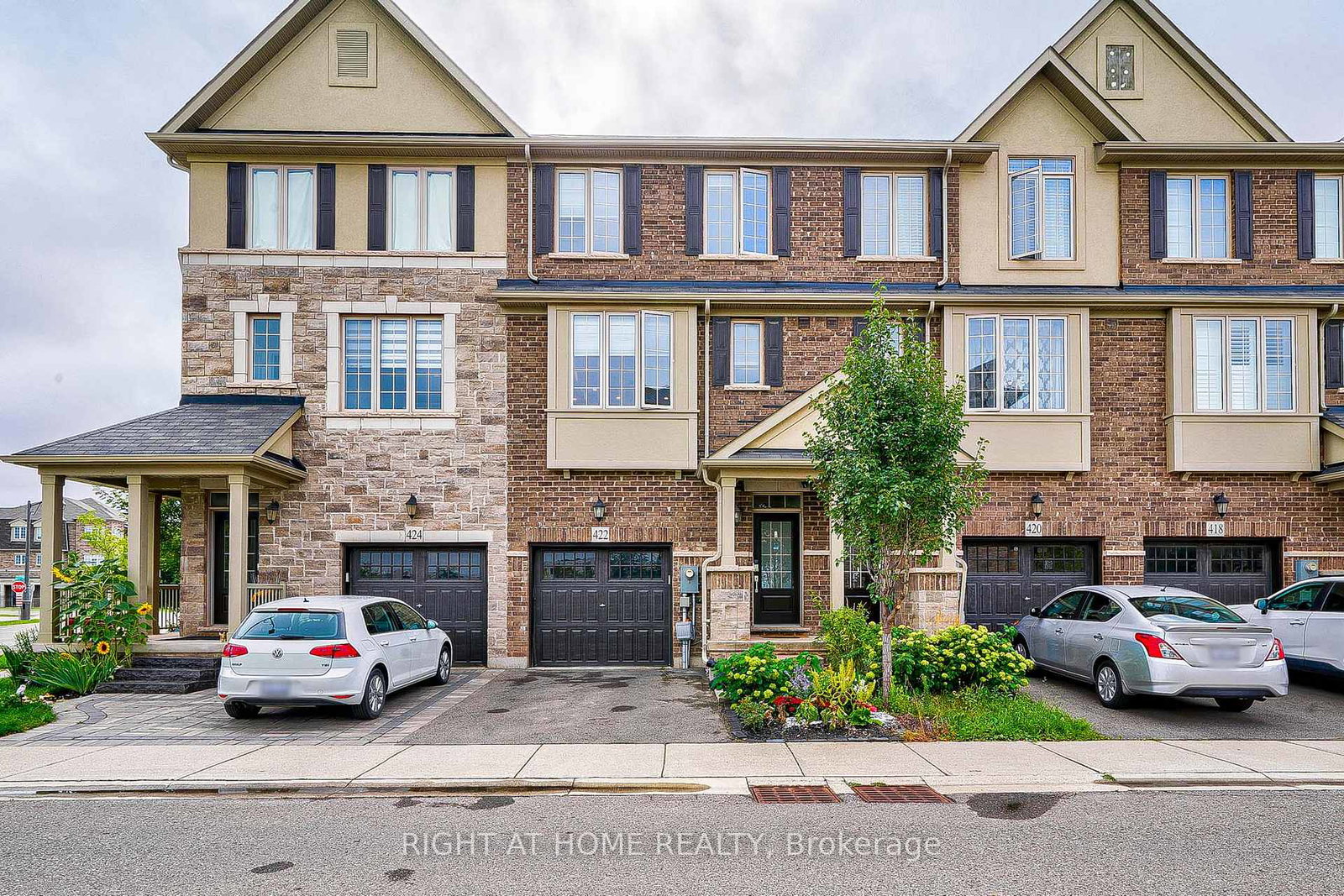 422-belcourt-common-oakville-ontario-w12468393