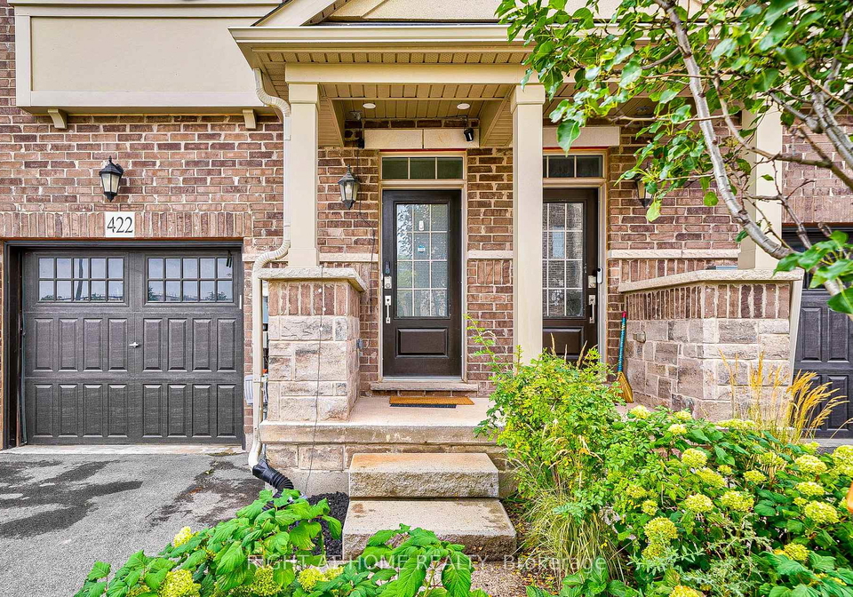 422-belcourt-common-oakville-ontario-w12468393