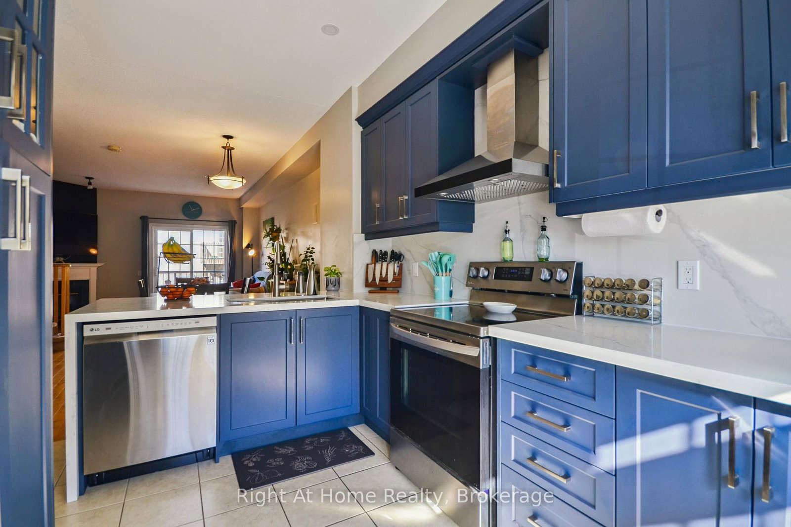 5080-fairview-street-burlington-ontario-w12468523