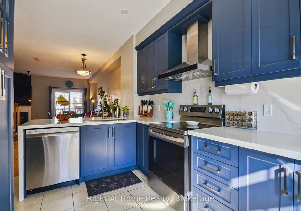 5080-fairview-street-burlington-ontario-w12468523