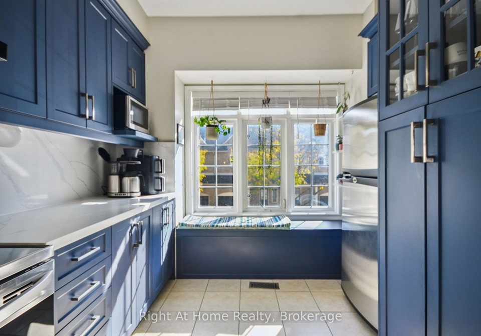 5080-fairview-street-burlington-ontario-w12468523