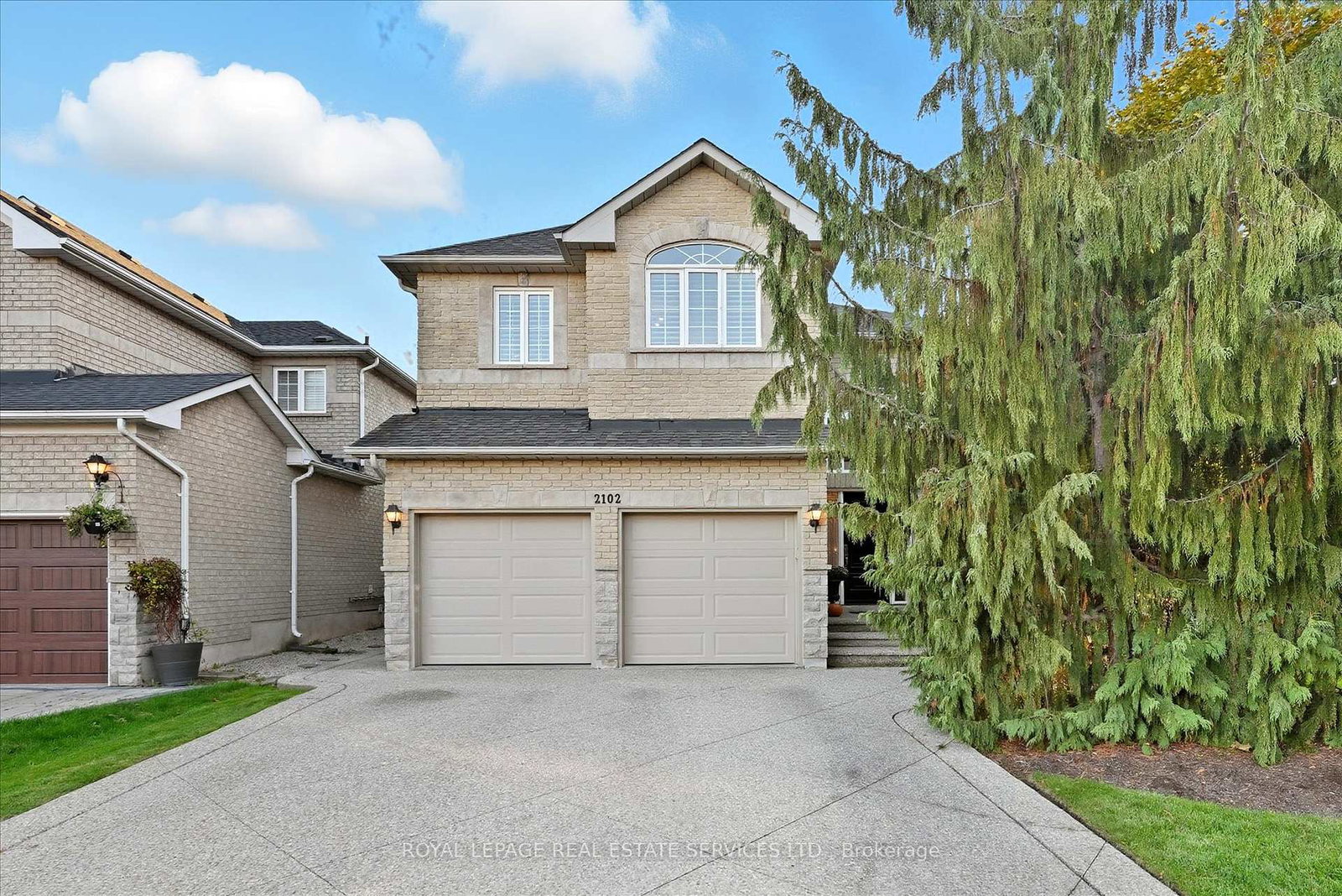 2102-chatsworth-avenue-oakville-ontario-w12468532