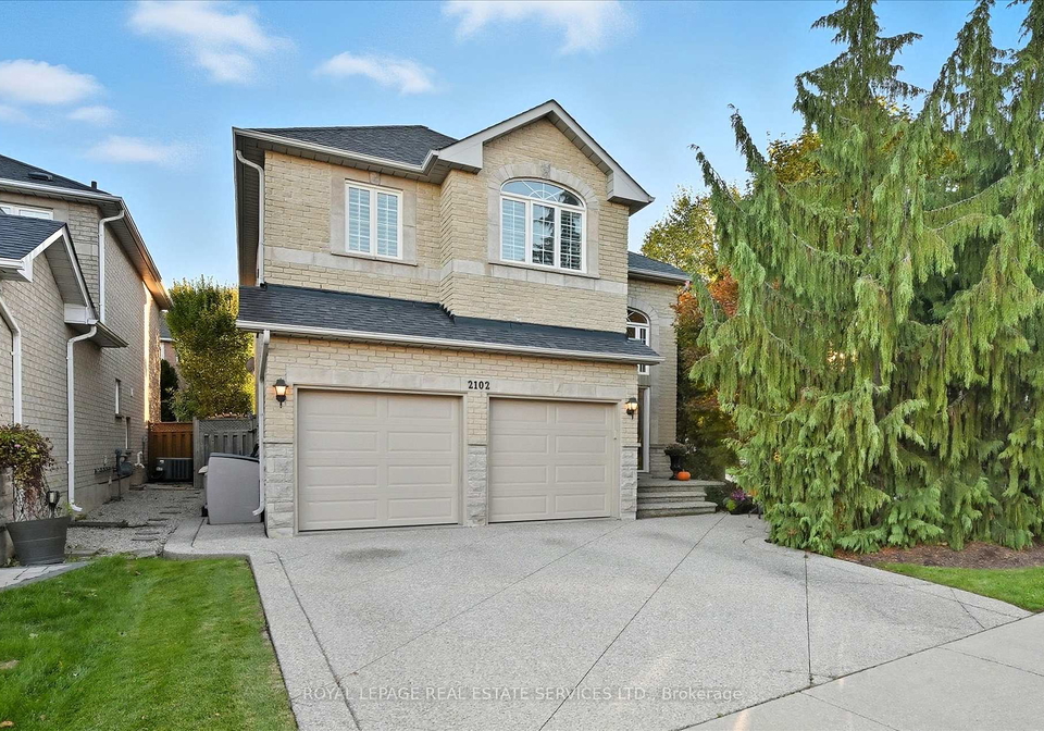 2102-chatsworth-avenue-oakville-ontario-w12468532