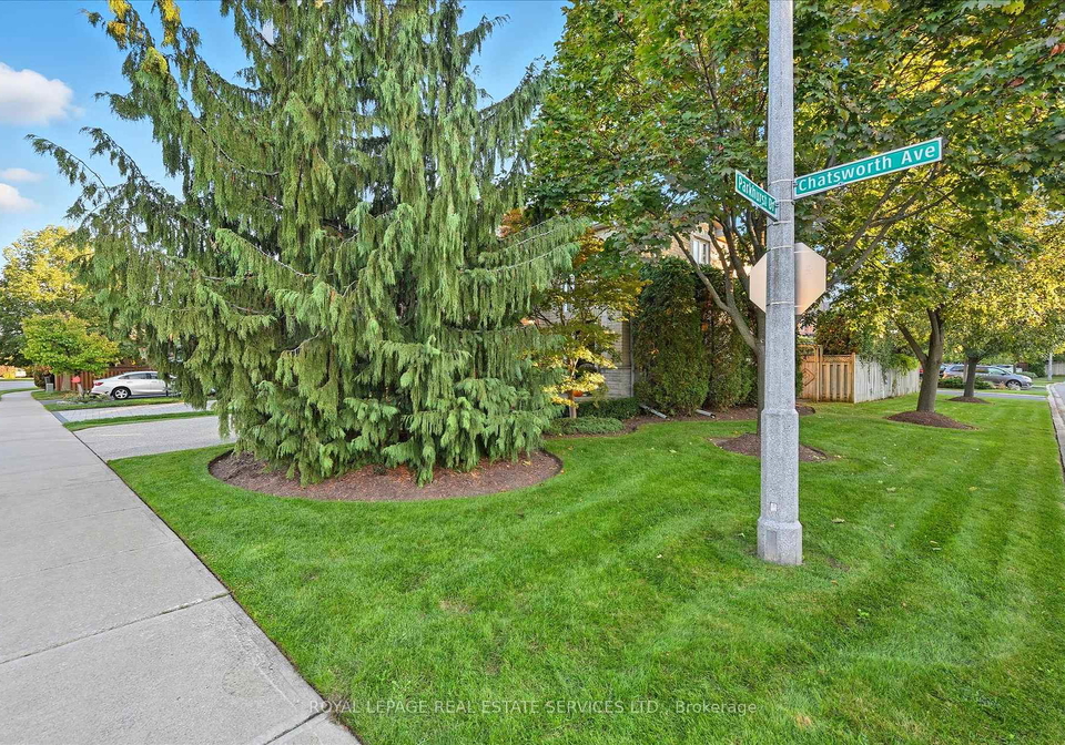 2102-chatsworth-avenue-oakville-ontario-w12468532