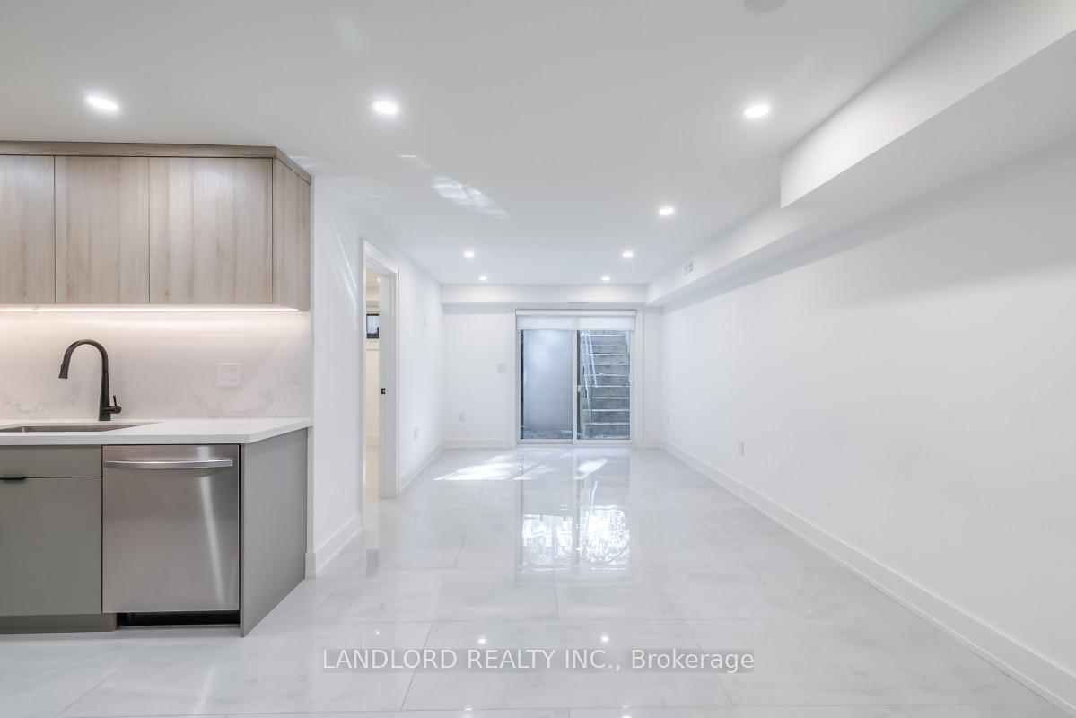 37-boustead-avenue-toronto-ontario-w12468574
