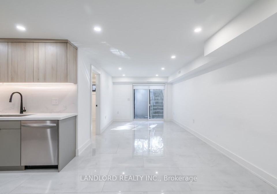37-boustead-avenue-toronto-ontario-w12468574