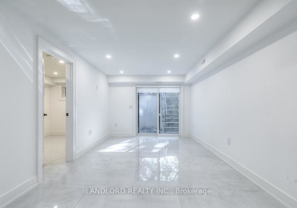37-boustead-avenue-toronto-ontario-w12468574