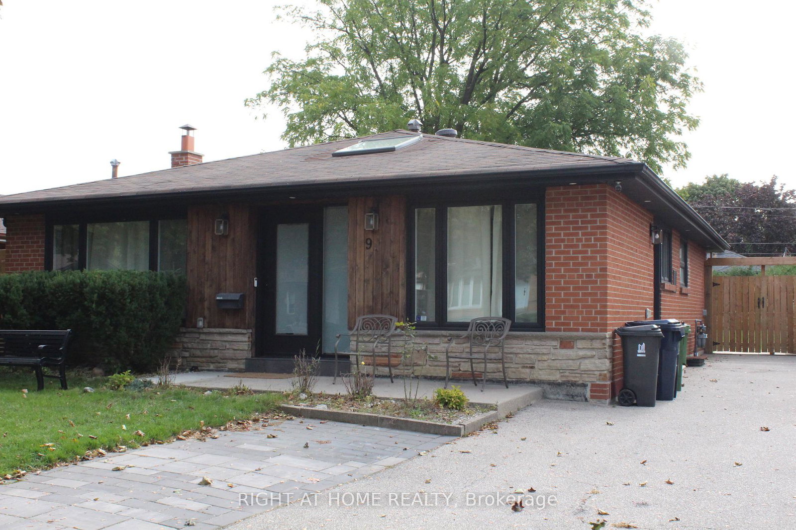 9-farley-crescent-etobicoke-ontario-w12468618