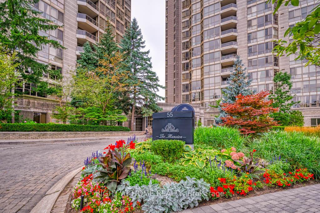 55-kingsbridge-garden-circle-mississauga-ontario-w12469153