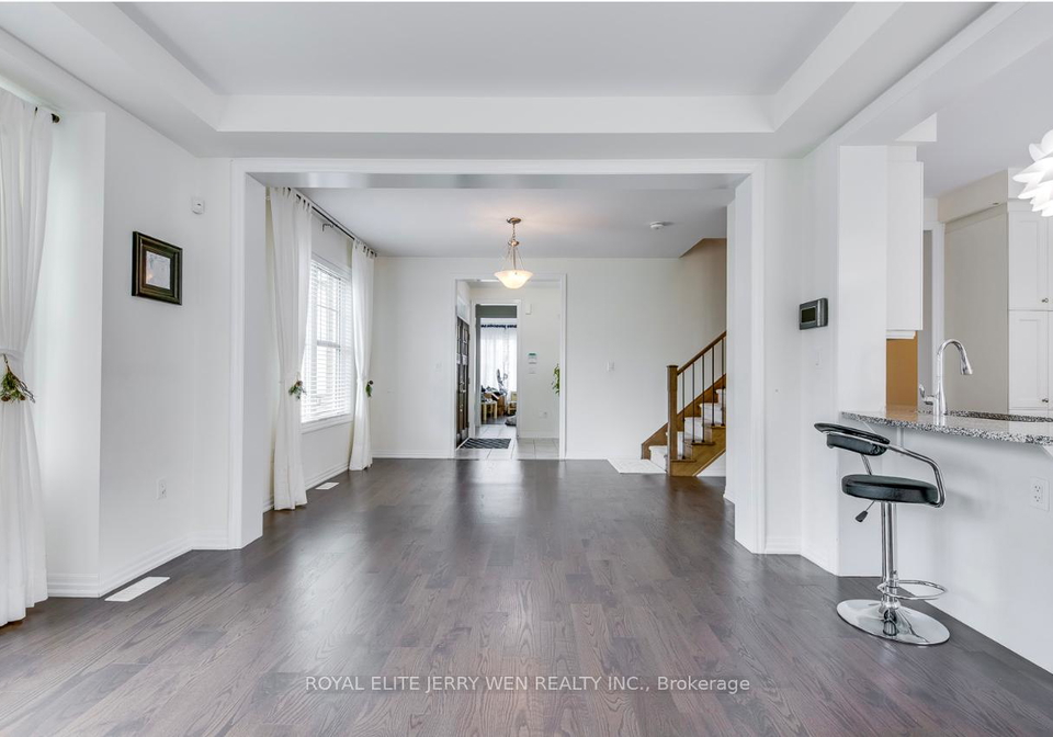 386-dahlia-trail-oakville-ontario-w12469230
