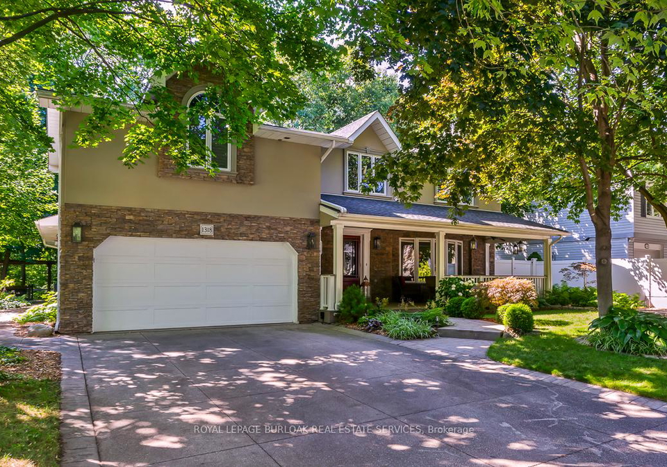 1318-hillview-crescent-oakville-ontario-w12469602