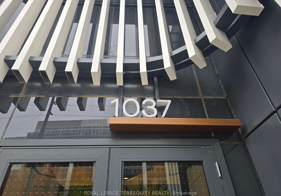 1037-the-queensway-etobicoke-ontario-w12469989