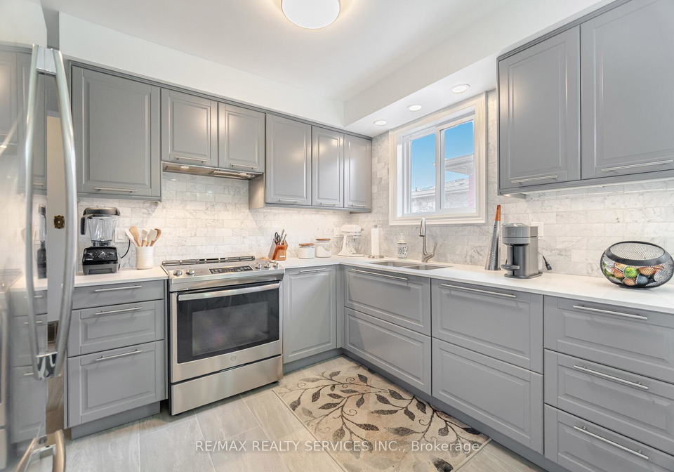 7541-darcel-avenue-mississauga-ontario-w12470013