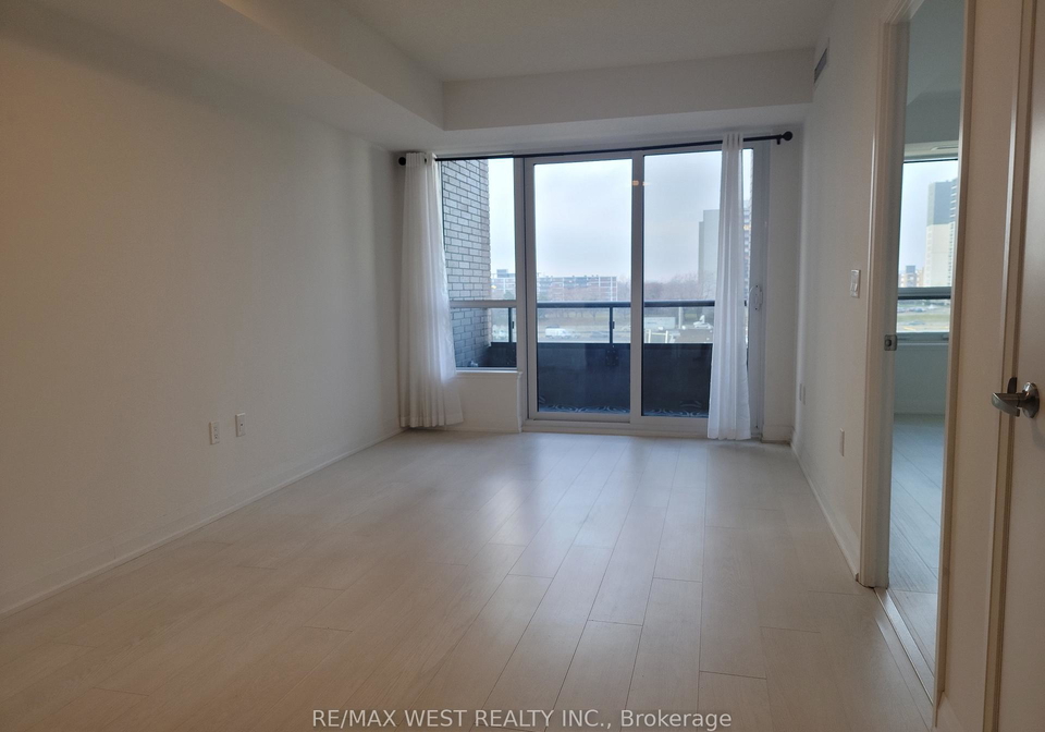 10-gibbs-road-etobicoke-ontario-w12470058
