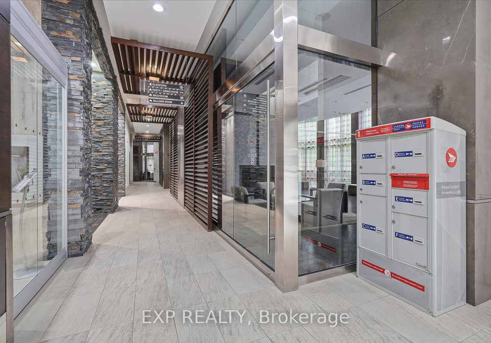 330-burnhamthorpe-road-w-mississauga-ontario-w12470151