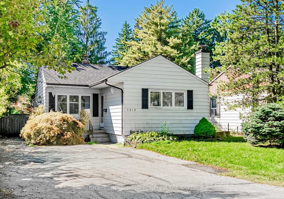 1218-lakebreeze-drive-mississauga-ontario-w12470311