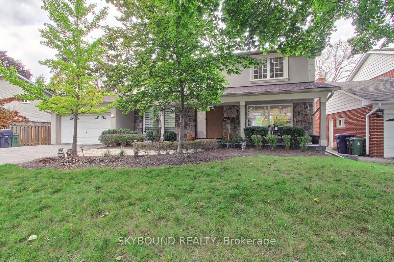 12-queensborough-crescent-etobicoke-ontario-w12470485
