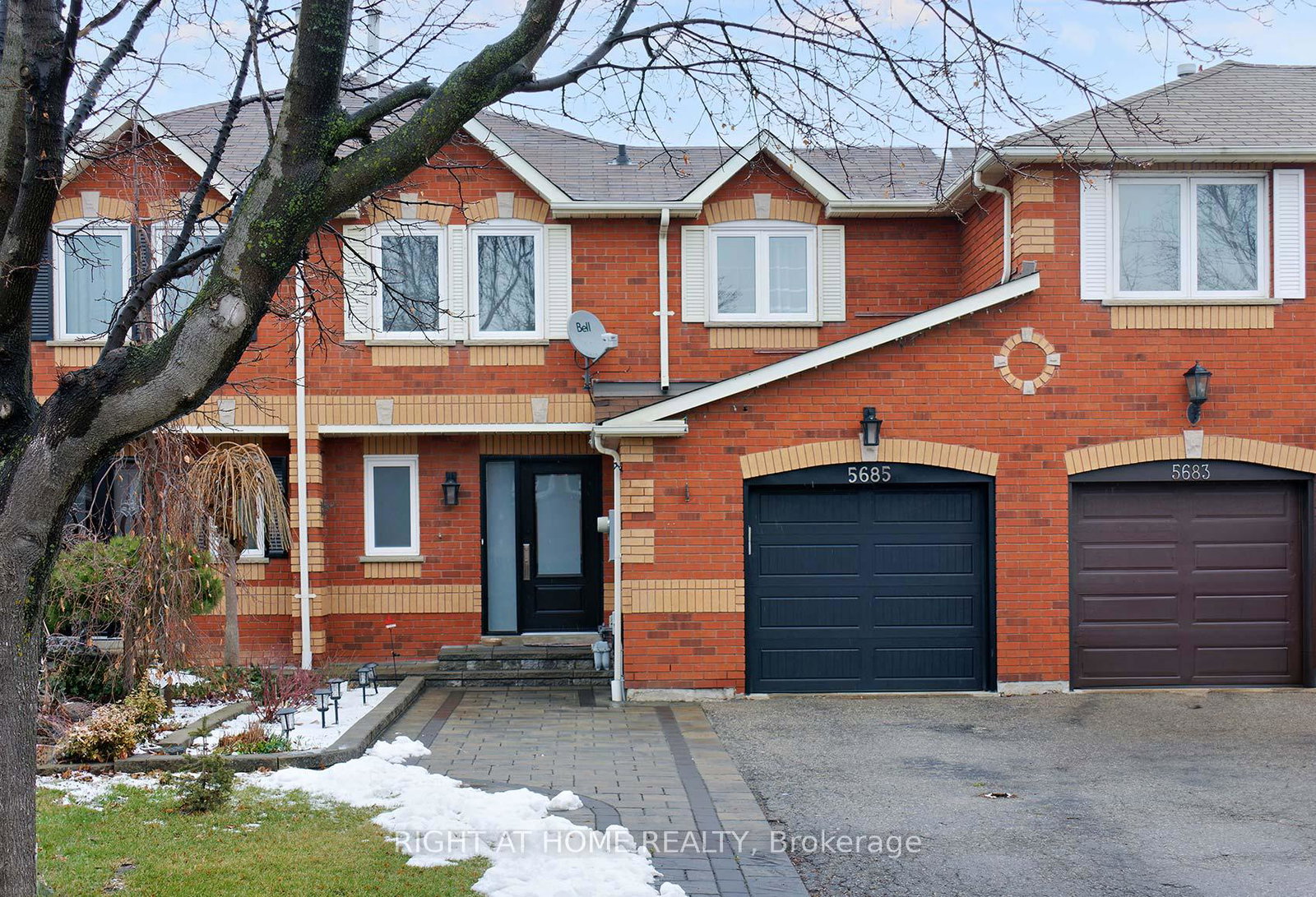 5685-shillington-drive-mississauga-ontario-w12470600