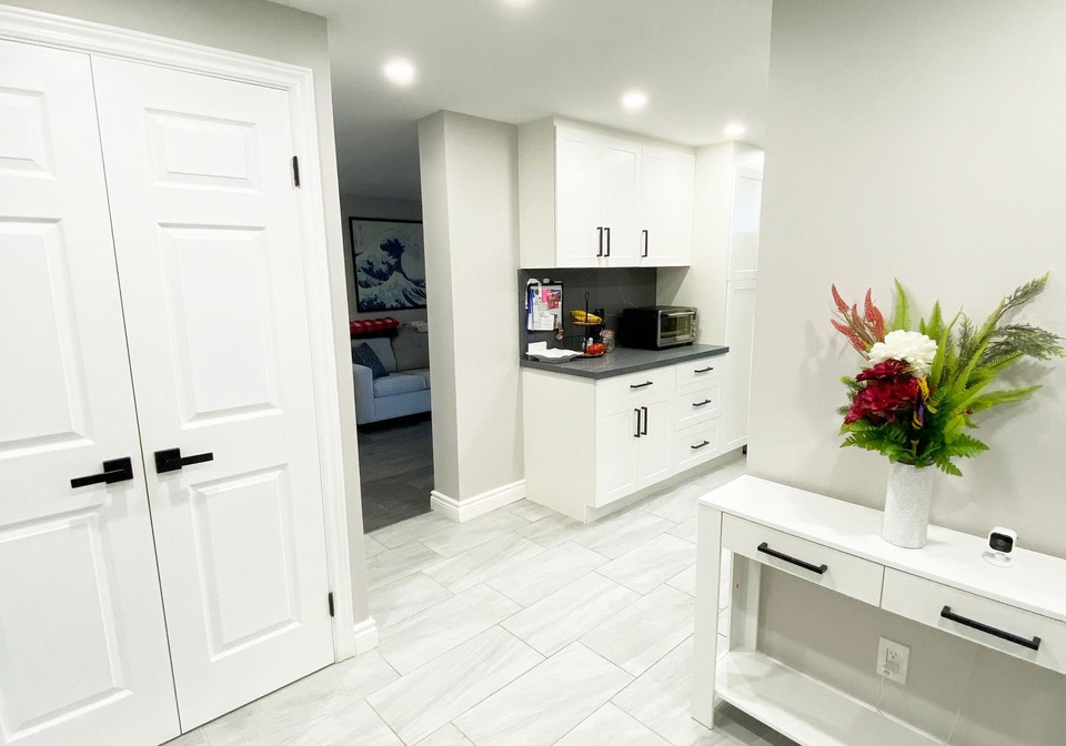 145-hillcrest-avenue-mississauga-ontario-w12470635