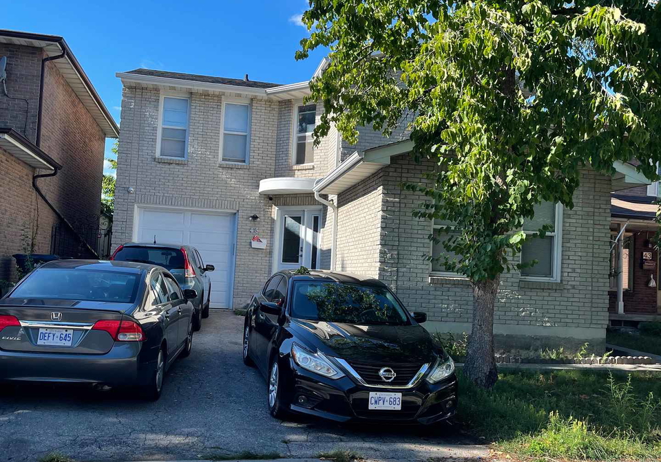 45-countryman-circle-etobicoke-ontario-w12470694