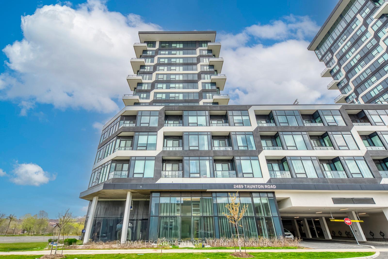 2489-taunton-road-oakville-ontario-w12470830