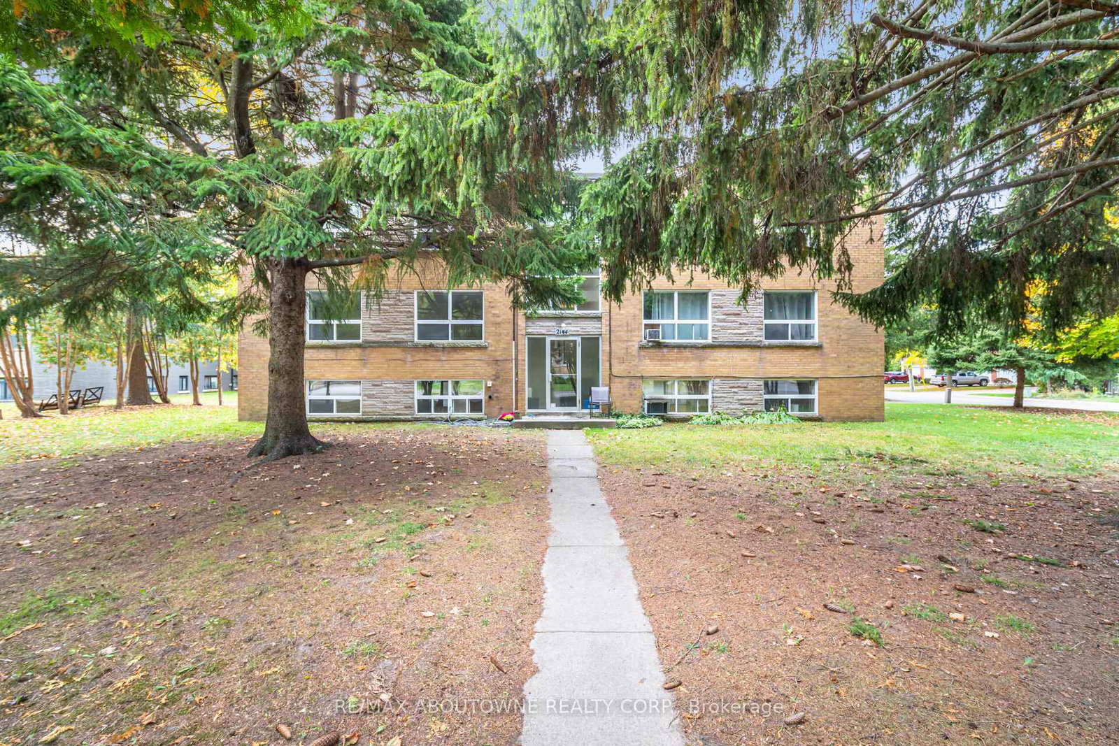 2144-lilnan-court-burlington-ontario-w12470860
