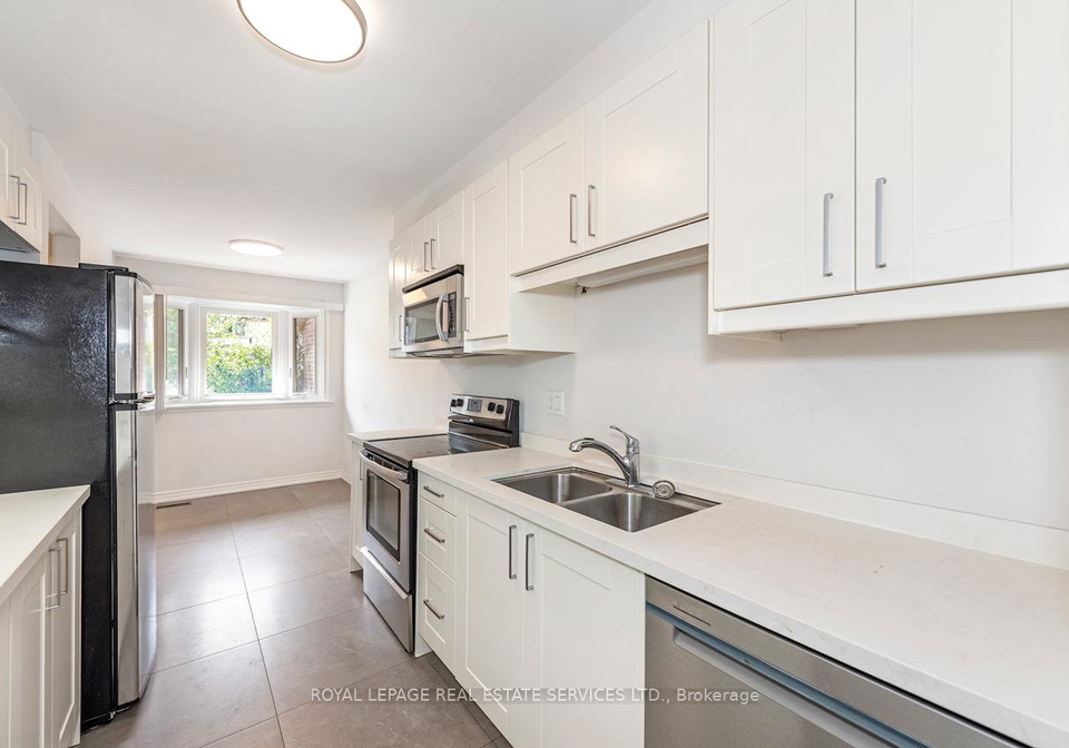 1160-walden-circle-mississauga-ontario-w12471167