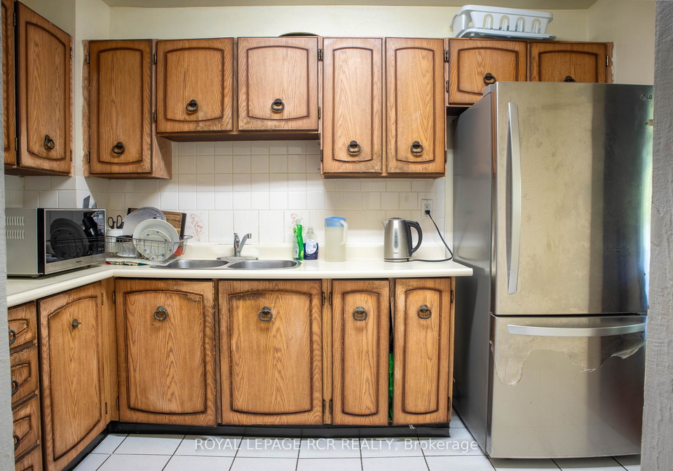 2315-bromsgrove-road-mississauga-ontario-w12471205