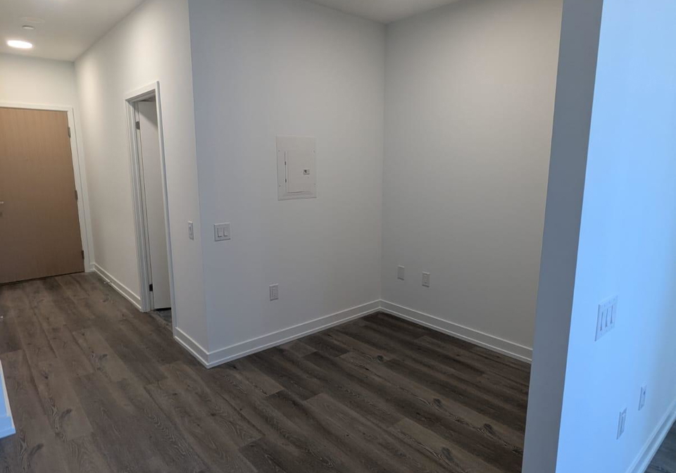 395-square-one-drive-mississauga-ontario-w12471259