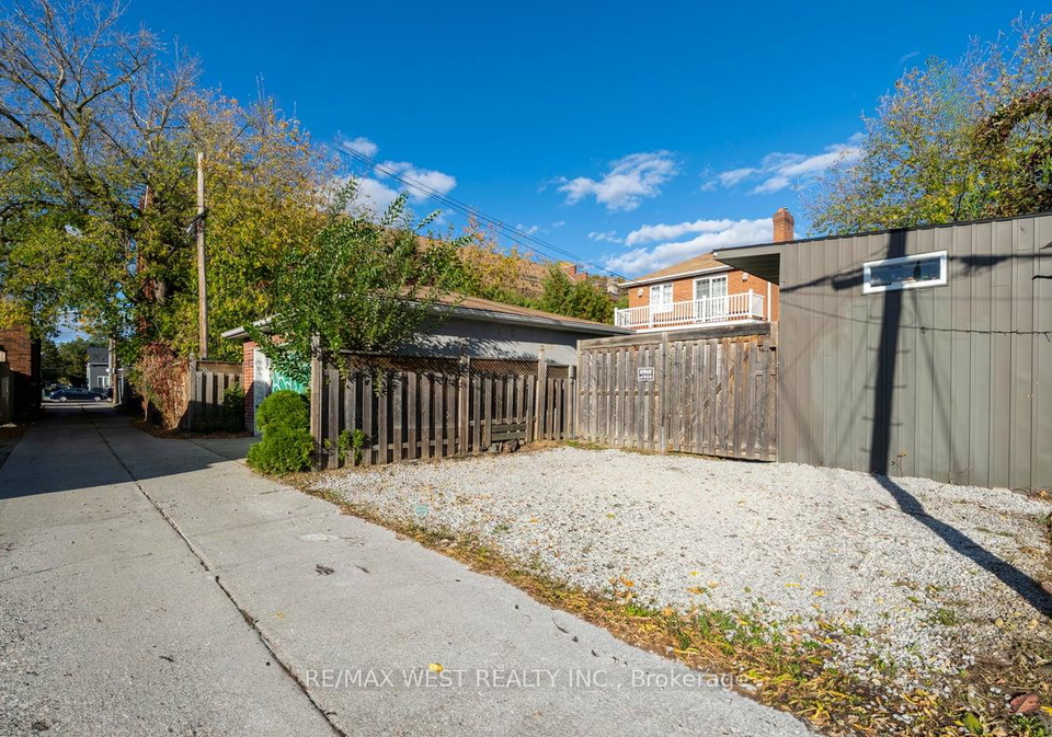 176-sixth-street-etobicoke-ontario-w12471326
