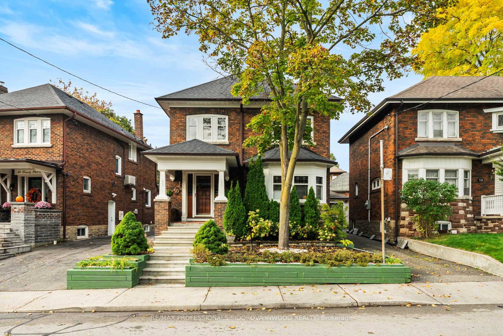 50-kennedy-park-road-toronto-ontario-w12471684