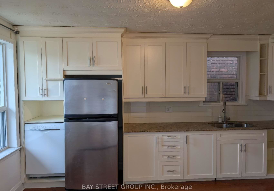 209-silverthorn-avenue-n-toronto-ontario-w12472001