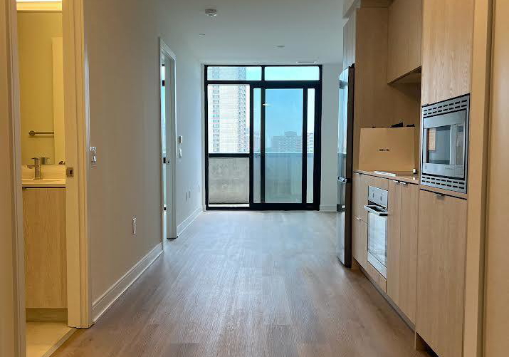 86-dundas-street-mississauga-ontario-w12472238