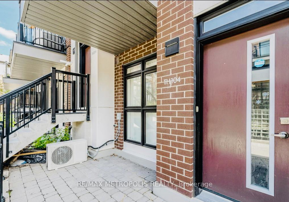 100-canon-jackson-drive-north-york-ontario-w12472267