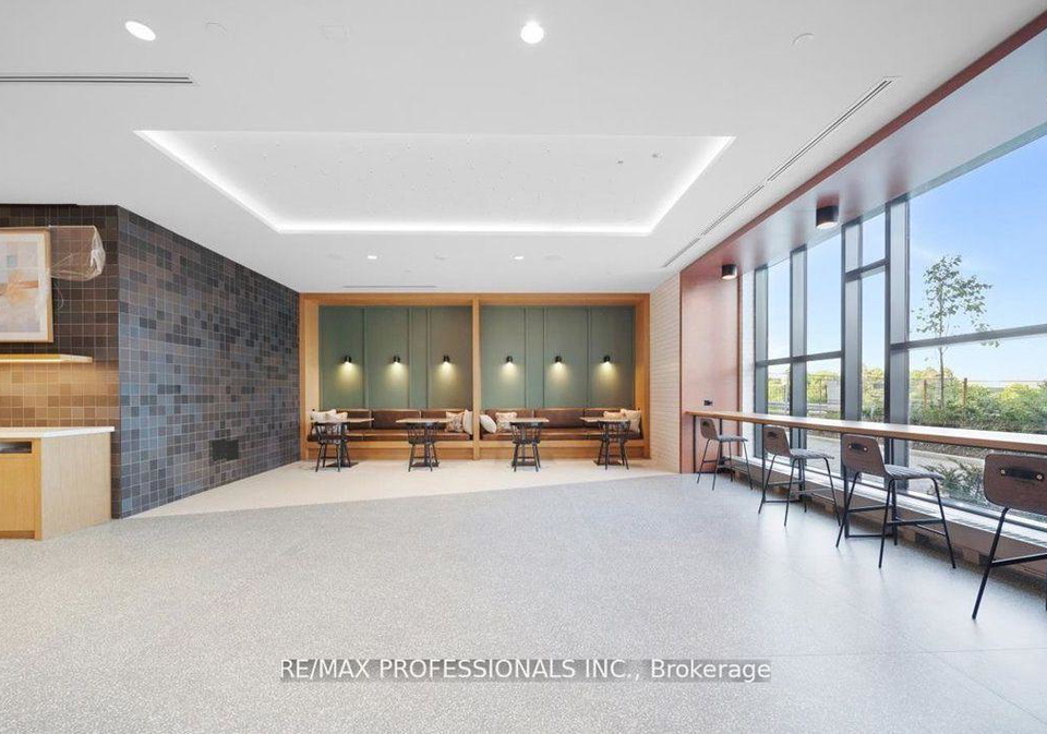 2495-eglinton-avenue-w-mississauga-ontario-w12472555