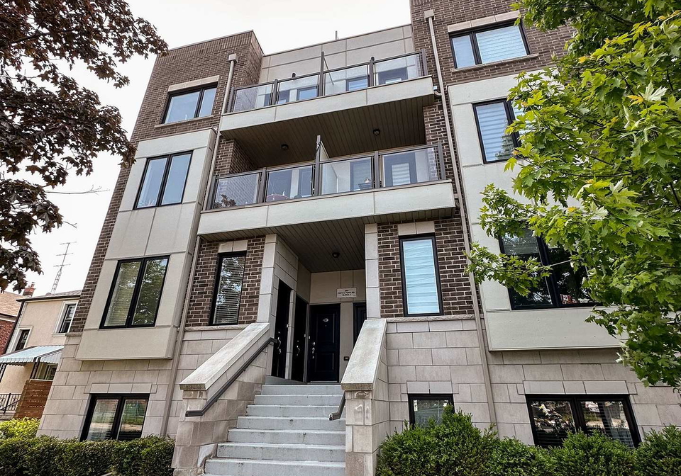 250-royal-york-road-etobicoke-ontario-w12472796