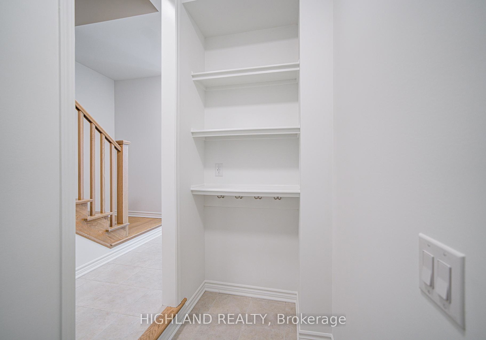3149-meadowridge-drive-oakville-ontario-w12472994