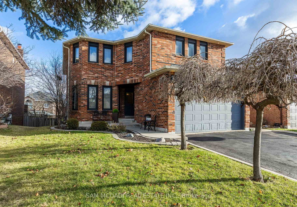 100-castlehill-road-brampton-ontario-w12473428