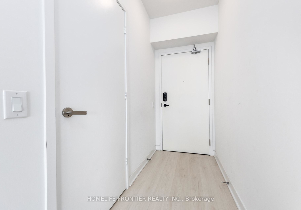 3900-confederation-parkway-mississauga-ontario-w12473441