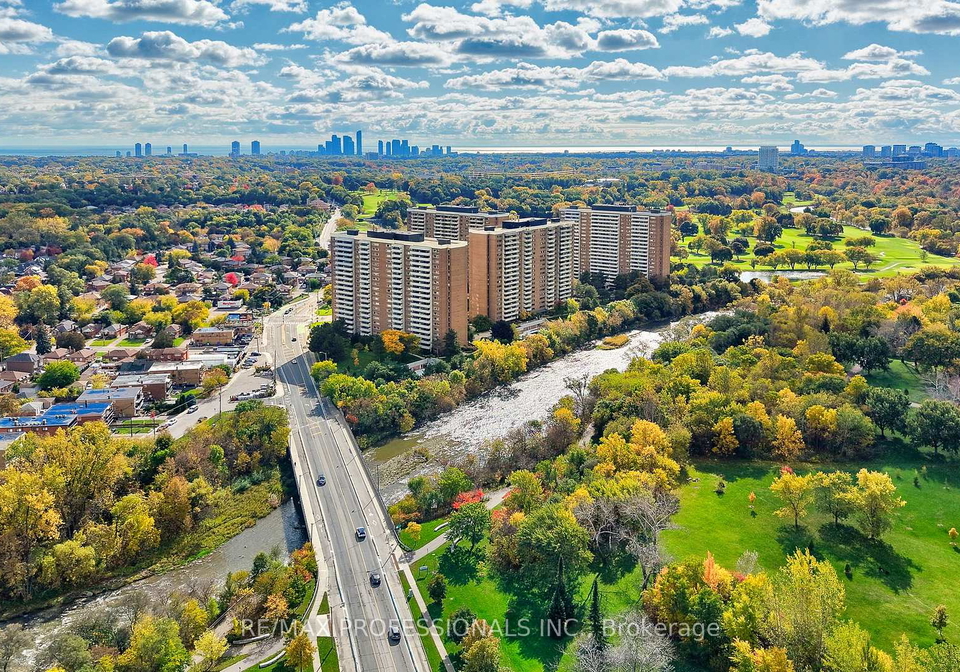 270-scarlett-road-toronto-ontario-w12473597