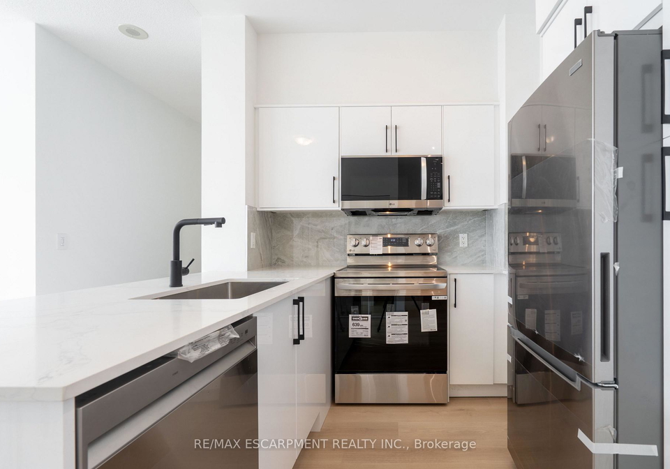 2230-lake-shore-boulevard-w-etobicoke-ontario-w12473636